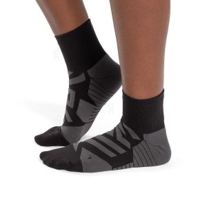 Black Women On Cloud Performance Mid Socks | IE_ON8234