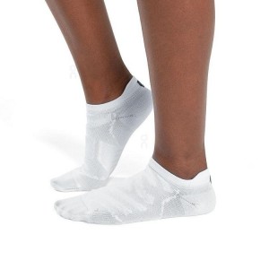 White Women On Cloud Performance Low Socks | IE_ON8631