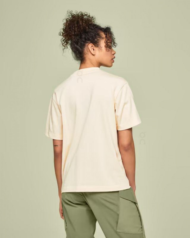 Beige Women On Cloud Studio-T T-shirts | IE_ON8975