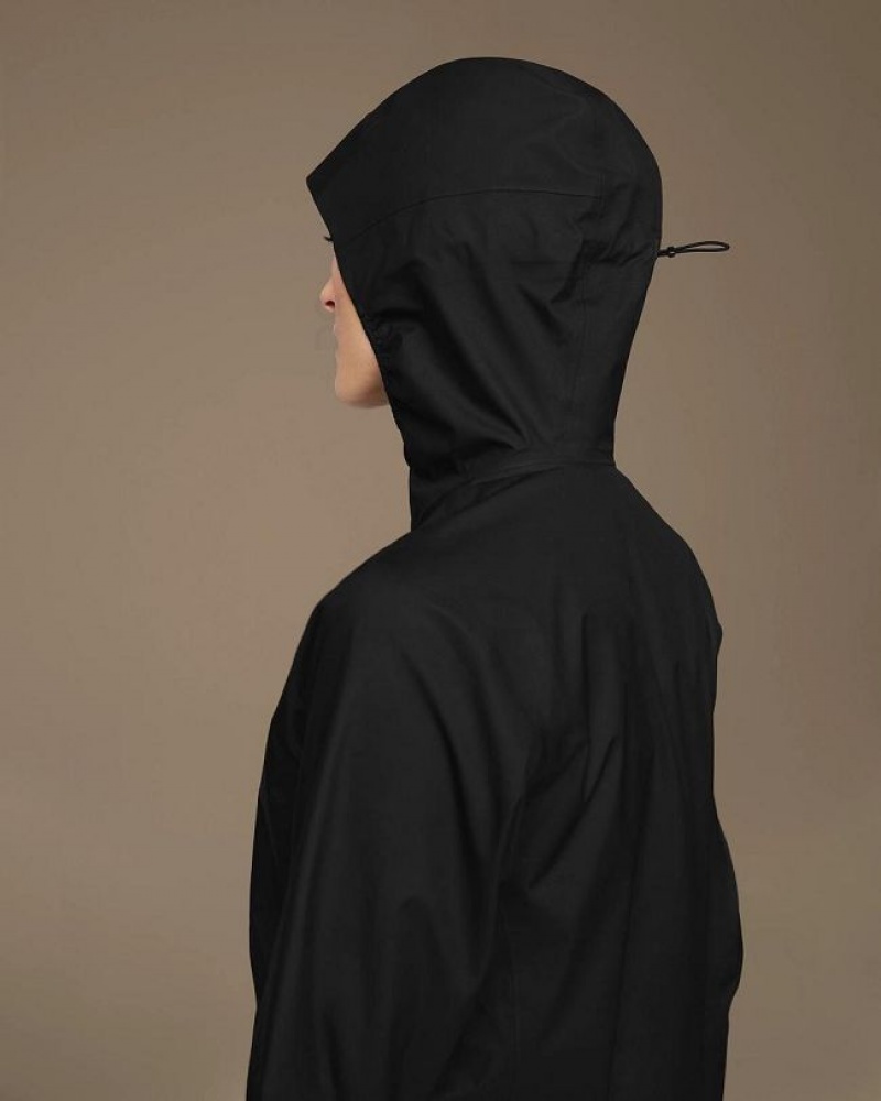 Black Women On Cloud Waterproof Anorak Jackets | IE_ON8284