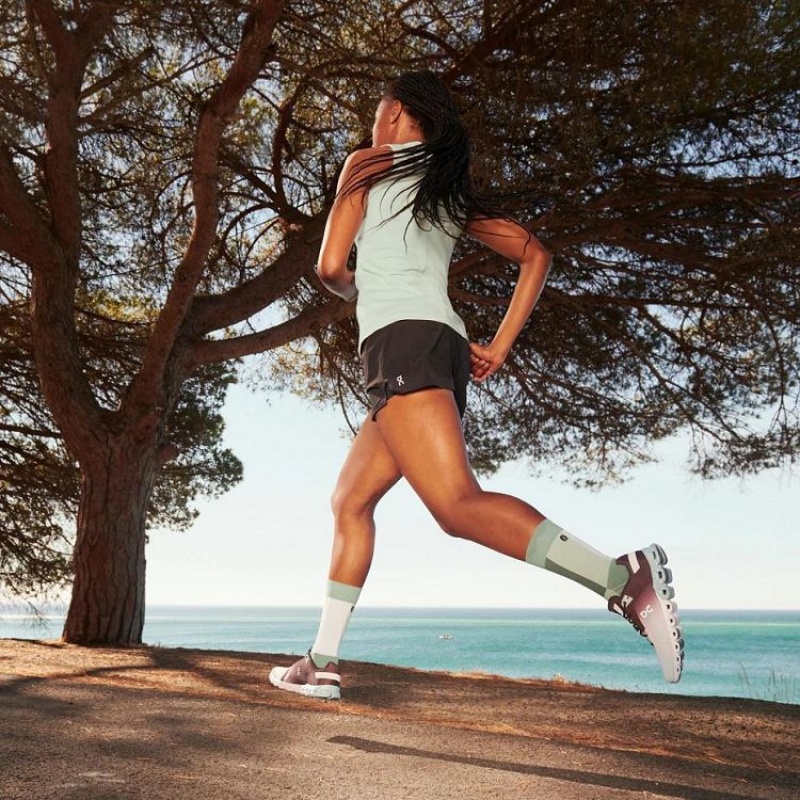 Burgundy Women On Cloud Cloudflow Road Running Shoes | IE_ON8611