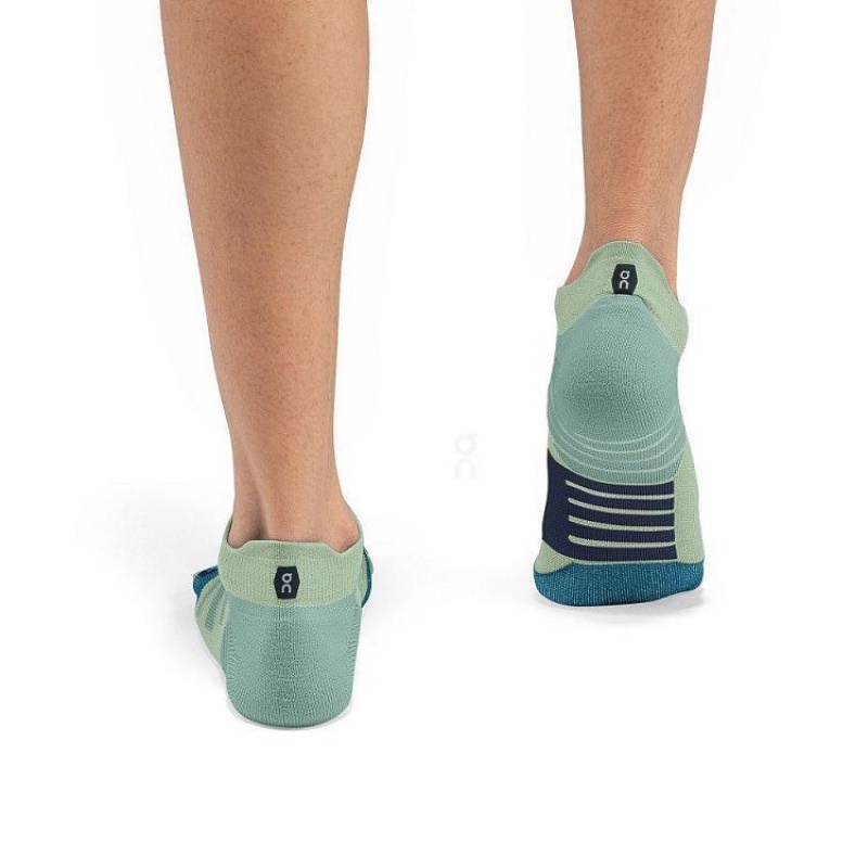 Green Men On Cloud Performance Low Socks | IE_ON8396