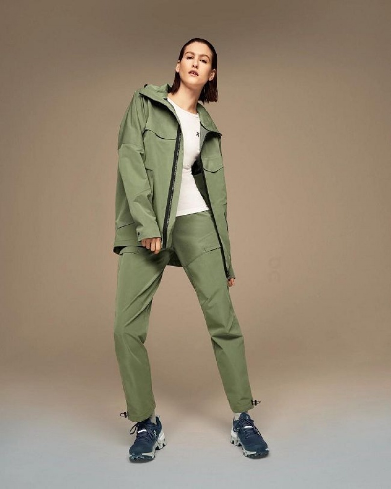 Green Women On Cloud Explorer Pants | IE_ON8709