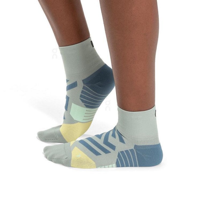 Green / Blue Men On Cloud Performance Mid Socks | IE_ON9142