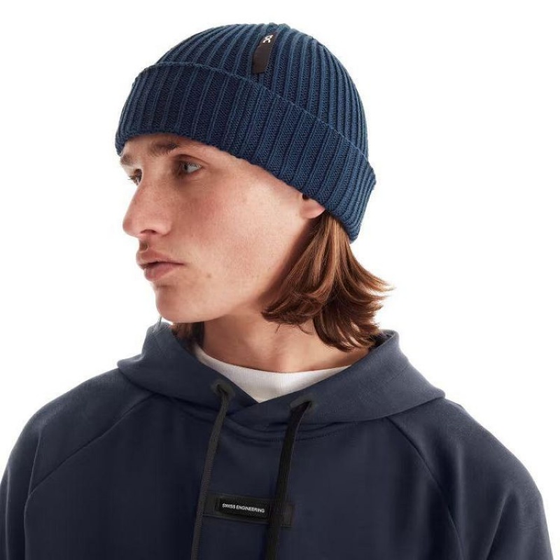 Navy Women On Cloud Studio Beanie | IE_ON8470