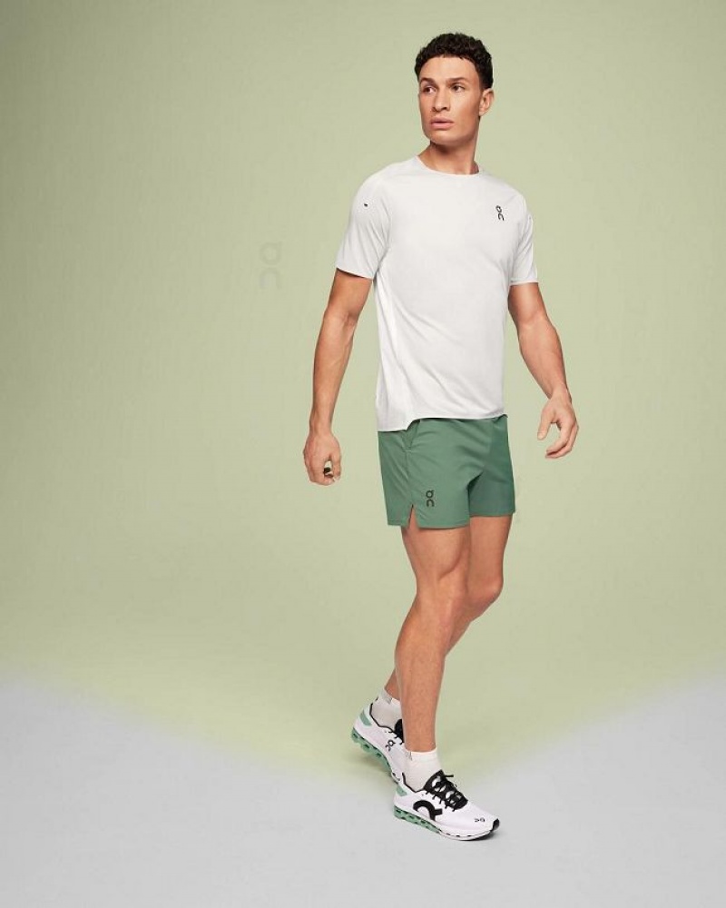 Olive Men On Cloud Essential Shorts | IE_ON8297