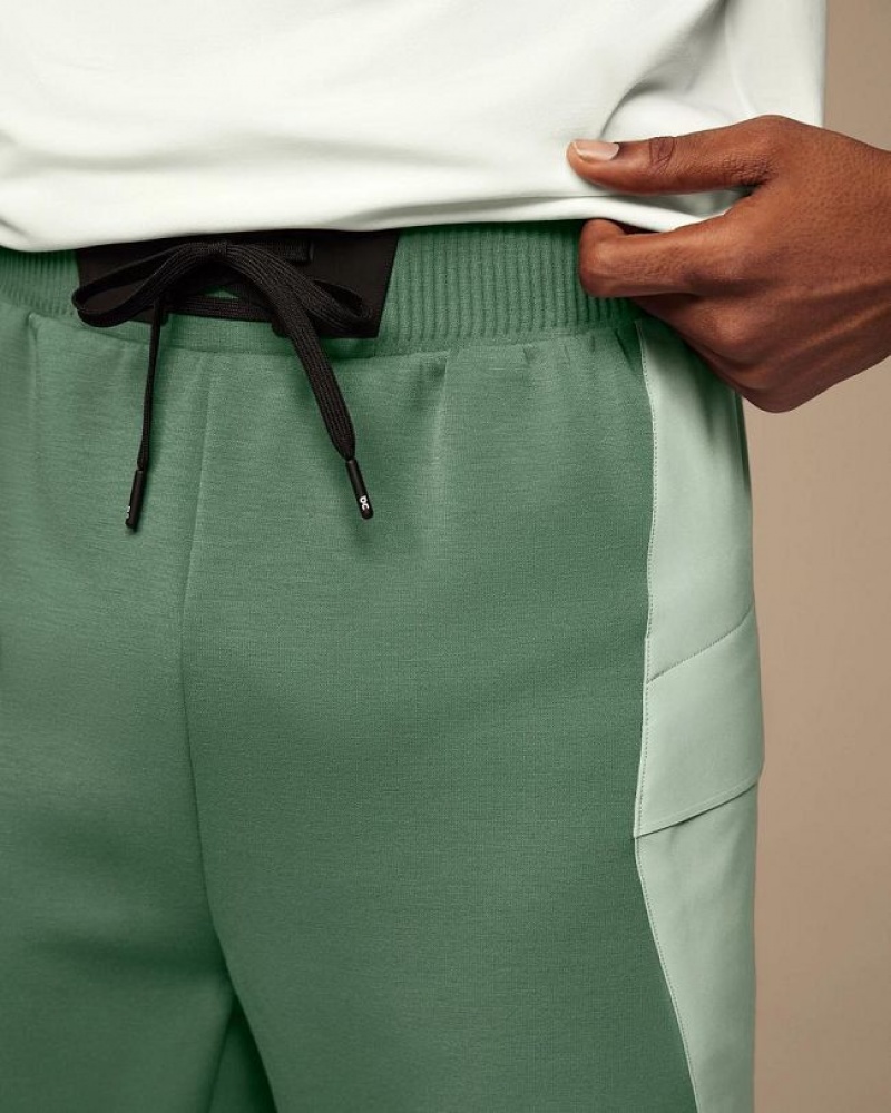 Olive Men On Cloud Movement Shorts | IE_ON9037