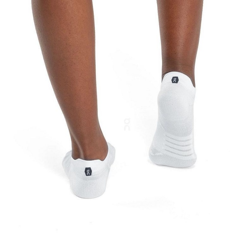 White Men On Cloud Performance Low Socks | IE_ON8710