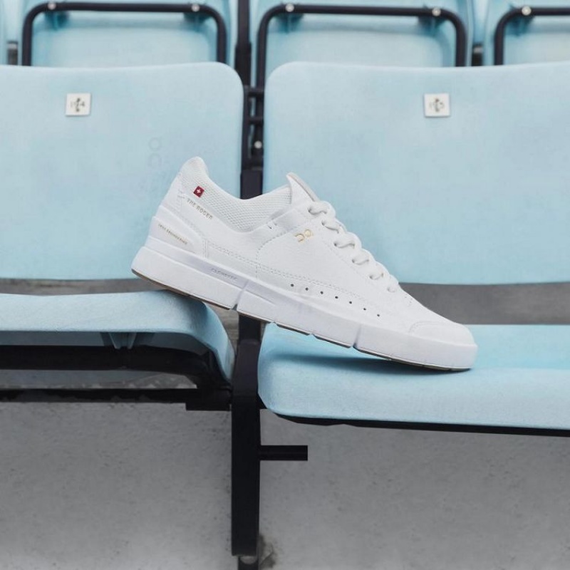 White Women On Cloud THE ROGER Centre Court Sneakers | IE_ON8215