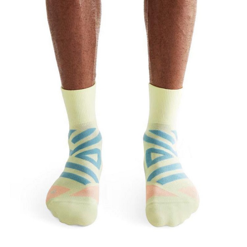 Yellow Men On Cloud Performance Mid Socks | IE_ON9052